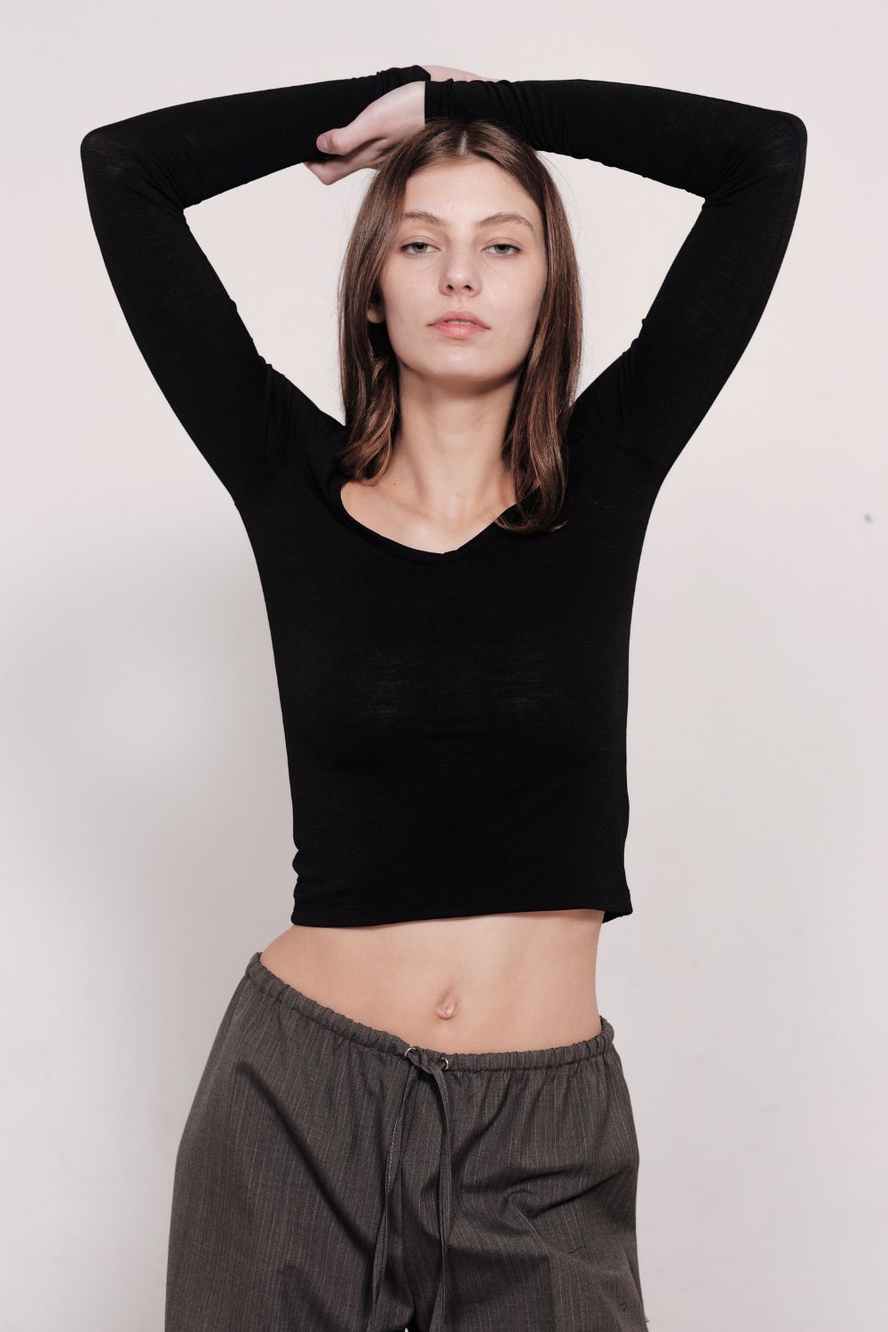 CARLOTTA DEEP V LONG SLEEVE | BLACK