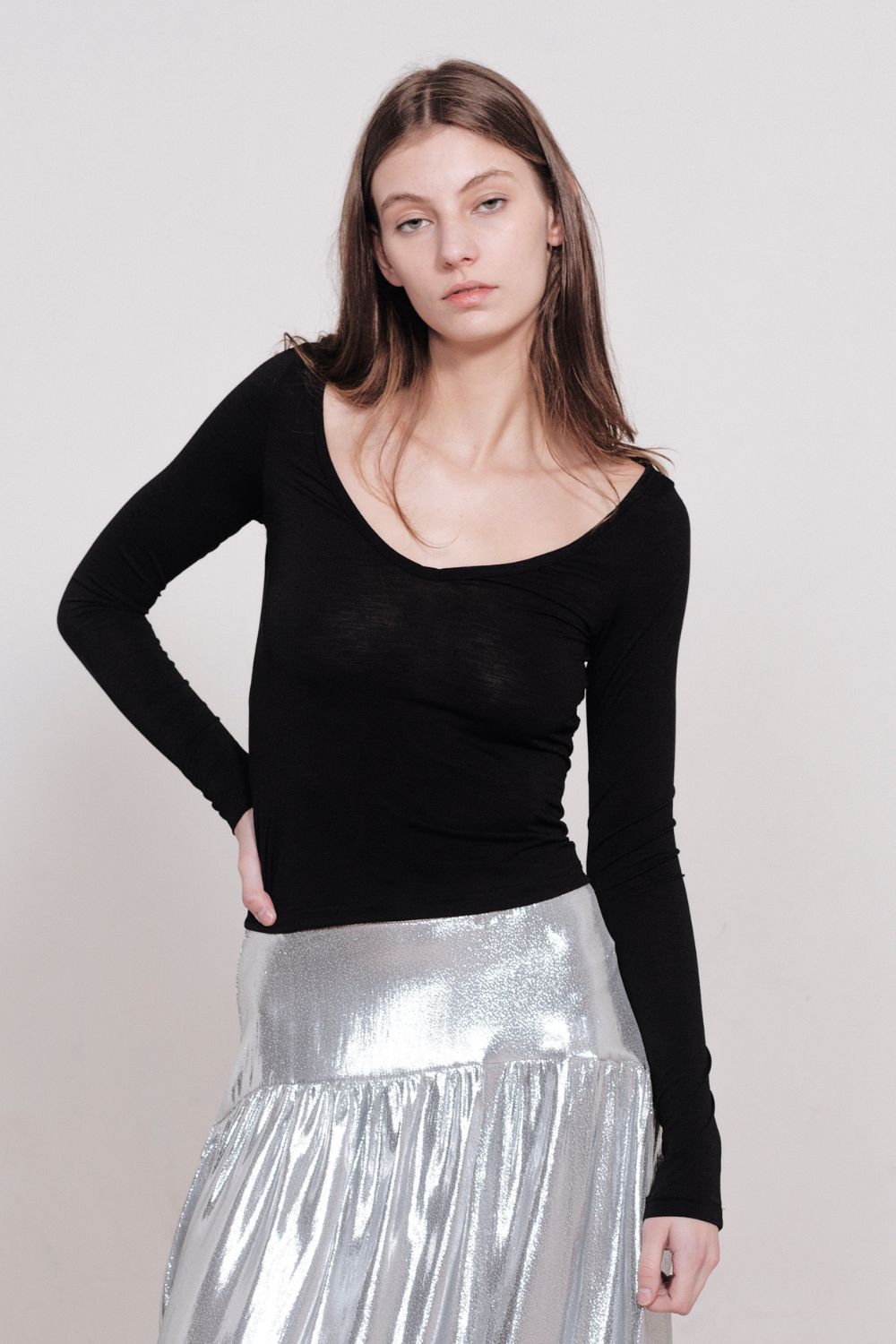 CARLOTTA DEEP V LONG SLEEVE | BLACK