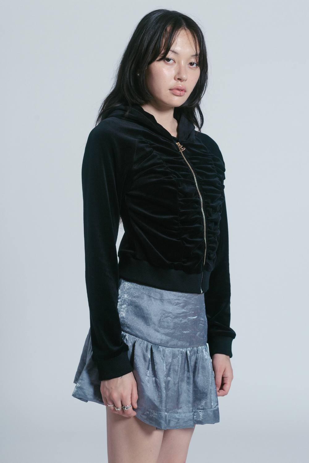 AVRIL ZIP FRONT HOOD | BLACK